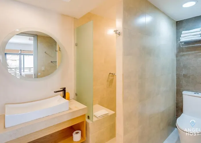 Oceanview Penthouse & Rooftop Pool Near Mamitas Сasa de vacaciones