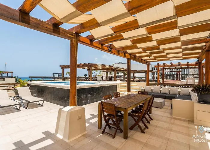 Oceanview Penthouse & Rooftop Pool Near Mamitas Сasa de vacaciones
